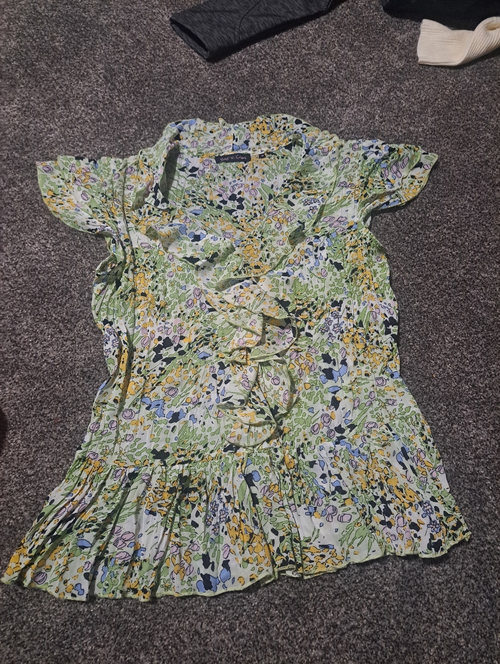 Floral Ruffle V-Neck Top - Green Multi